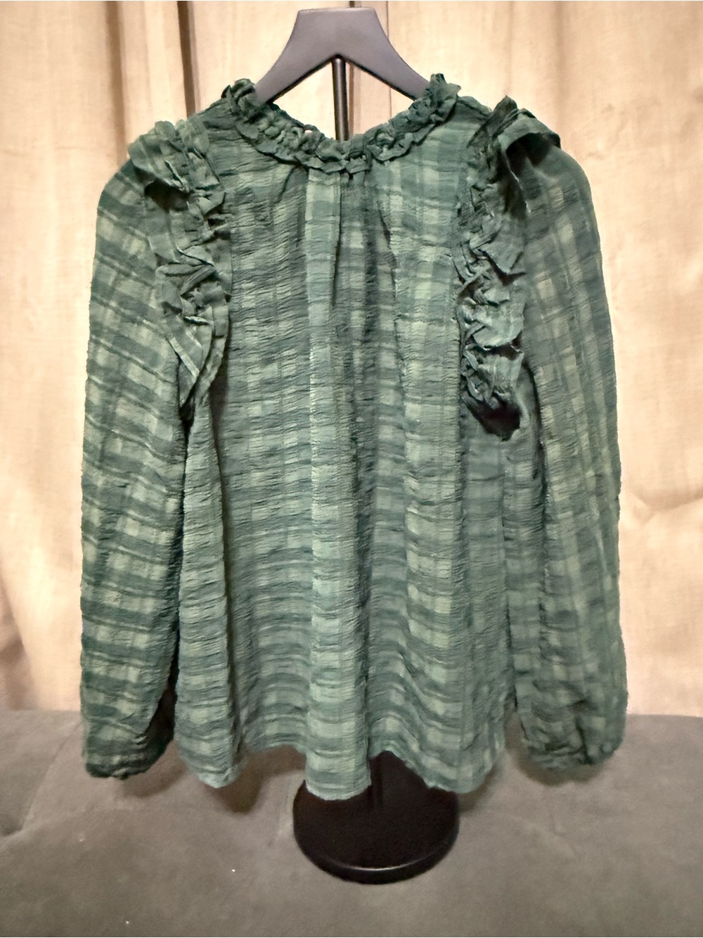 Green Ruffled Long-Sleeve Women's Top